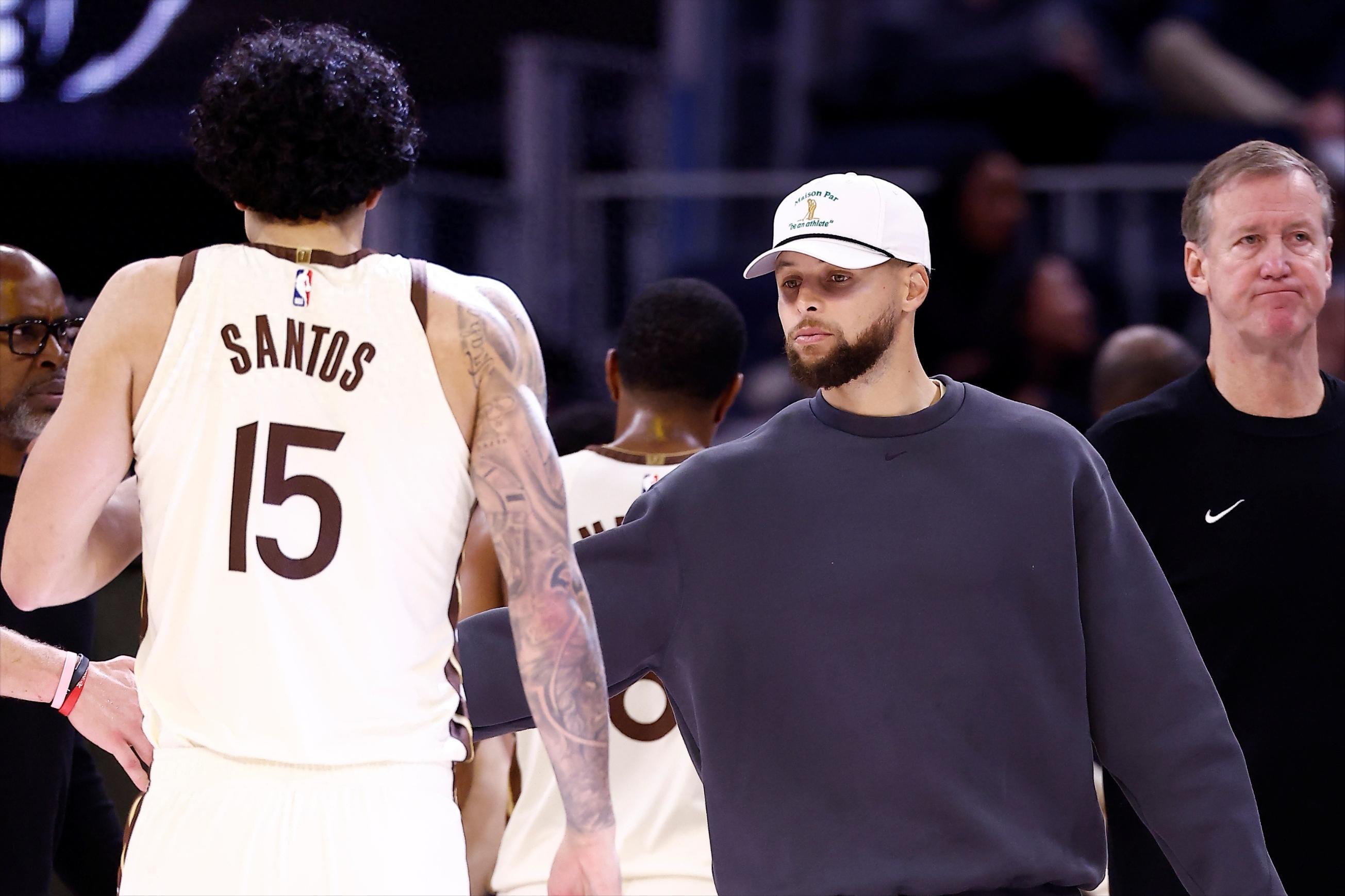 开云体育-苦吞21分大逆转，勇士虽败犹荣！1.93亿豪阵伤缺库里自嘲康复兄弟